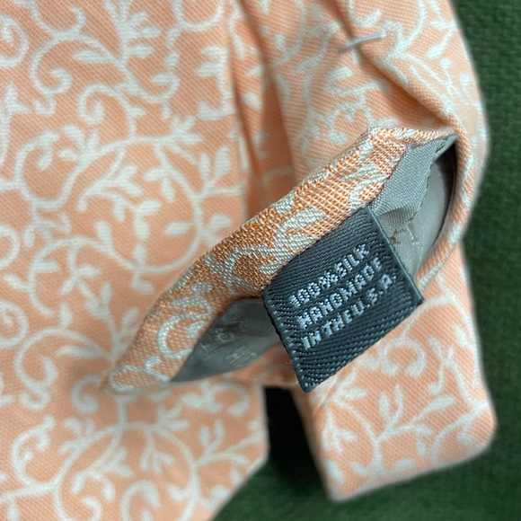 Hickey Freeman Peach Floral Men's Tie - Picture 2 of 4